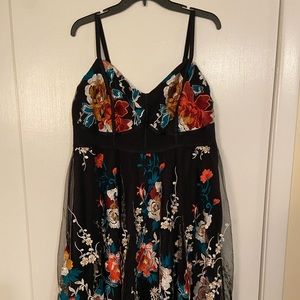 Torrid Size 18 Strappy Embroidered Floral Dress